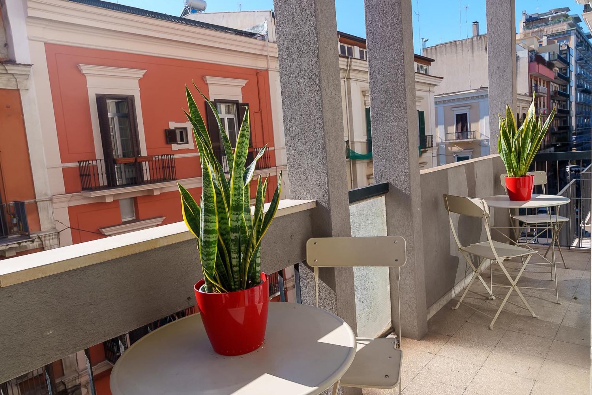 Via Prospero Petroni 9 - Bari Stazione - Hotel Exterior foto